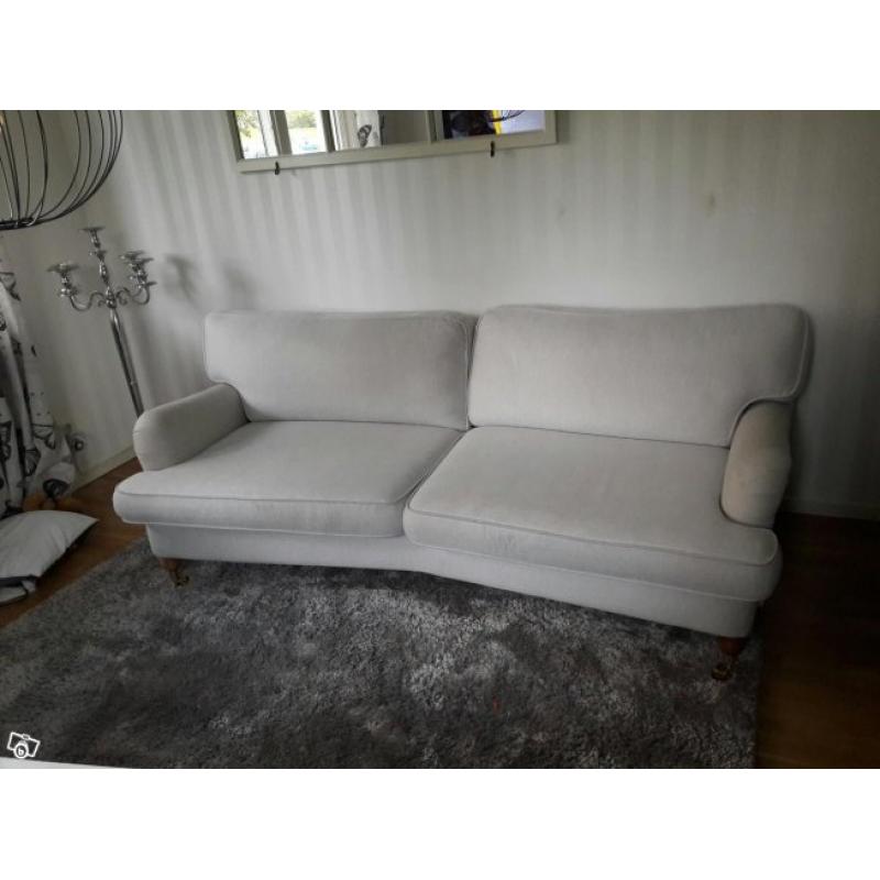Svängd 3-sits soffa Howard modell